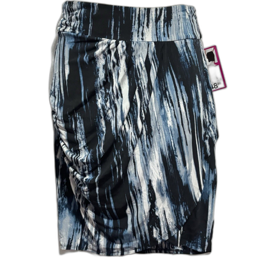 Shape Sational Women Multi Colored Skort Booty Lift Size Small NWT